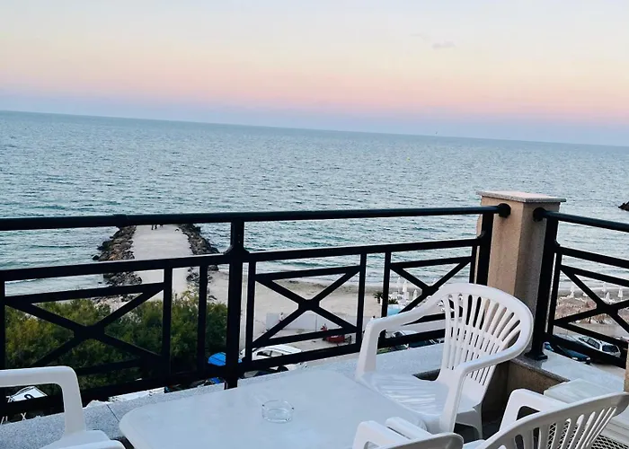 Golden Sea View New