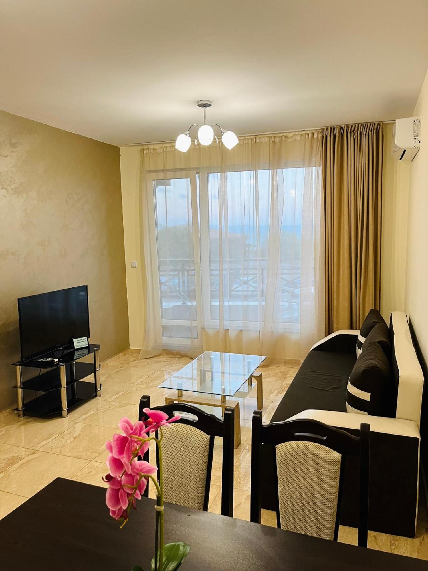 Apartment Golden Sea View New *