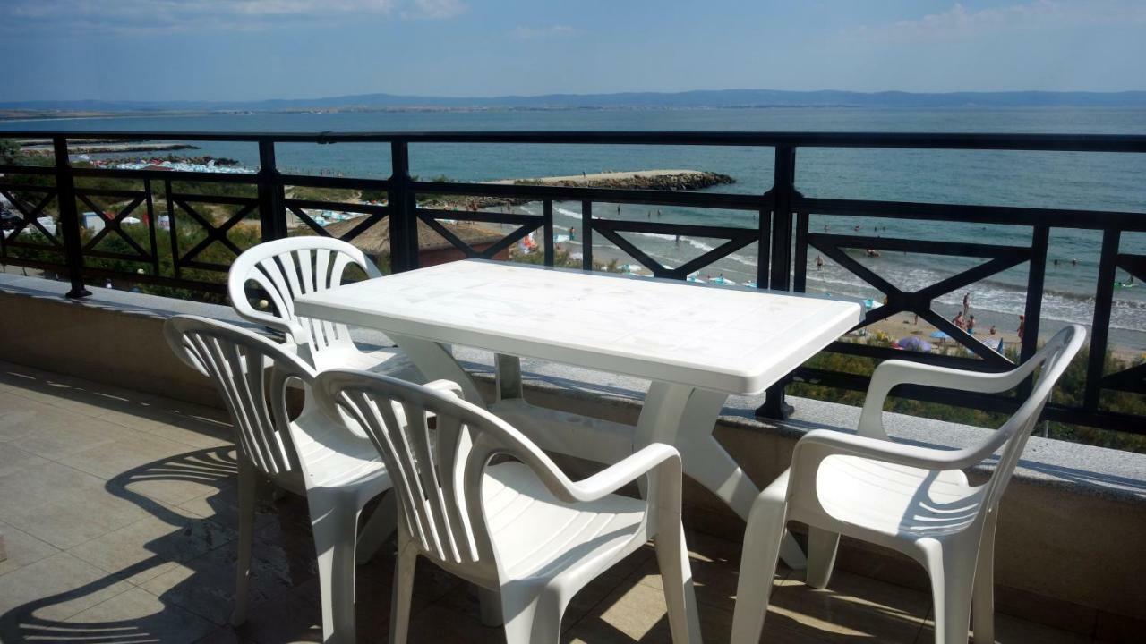 Golden Sea View New *